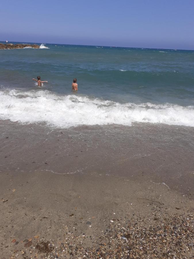Willa Au Soleil De La Grande Bleue Sainte-Marie-la-Mer Zewnętrze zdjęcie